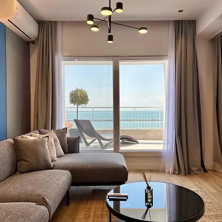 Daire Oddity Seafront Penthouse *