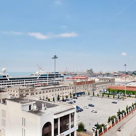 Oddity Seafront Penthouse Selanik