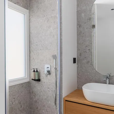 Oddity Seafront Penthouse *