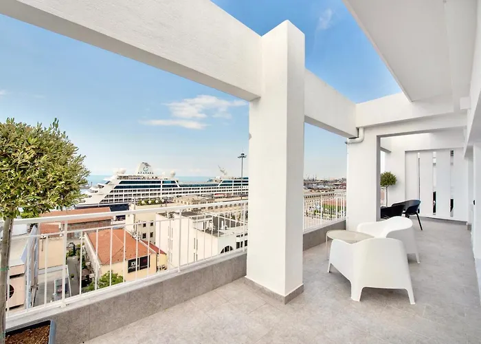 Апартаменты Oddity Seafront Penthouse