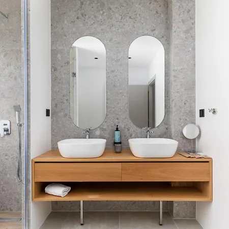 Oddity Seafront Penthouse דירה סלוניקי