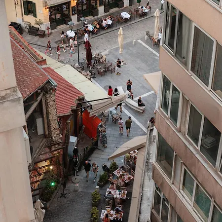Apartman Oddity Seafront - Lively Area, Steps From The Sea *