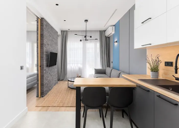 Oddity Seafront Penthouse Apartment *