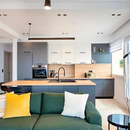 Oddity Seafront Penthouse * 塞萨洛尼基