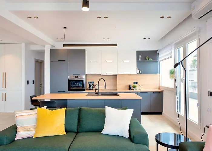 Oddity Seafront Penthouse * 테살로니키